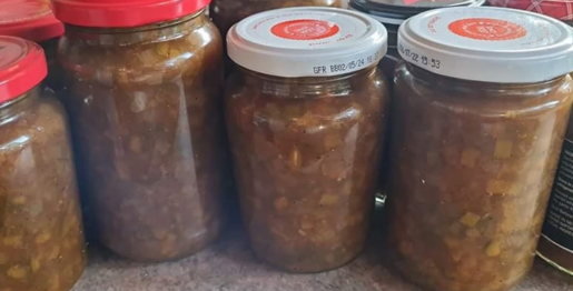 feijoa chutney stored in a jar